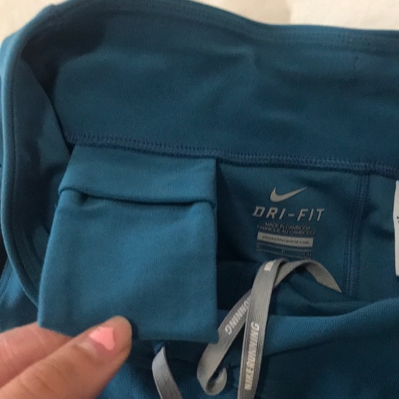 Nike Dri- Fit shorts - Picture 4 of 6